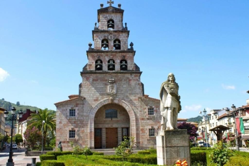 Plaza Central Onís Екстериор снимка